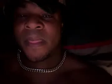 _Abril-Office1 – webcam model profile photo Image 11