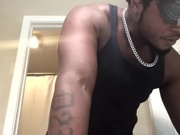 _Abril-Office1 – webcam model profile photo Image 6