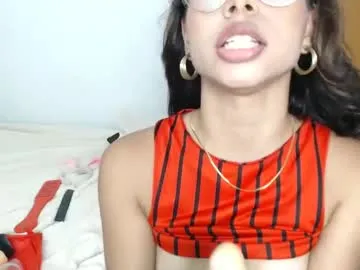 hina_porn – webcam model profile photo Image 8