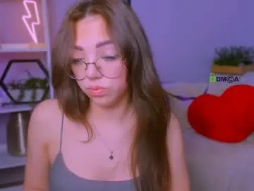 pantyless – webcam model profile photo Image 2