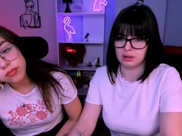 pantyless – webcam model profile photo Image 8