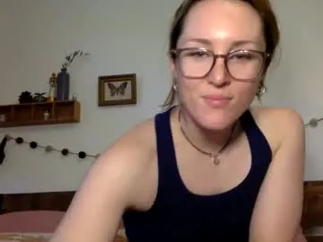 Lola_Hale – webcam model profile photo Image 17