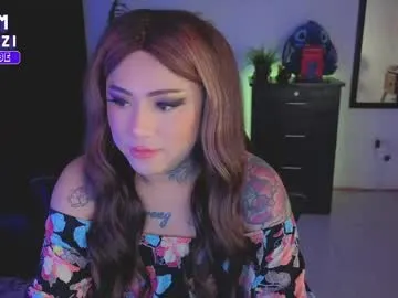 alonehazel – webcam model profile photo Image 14