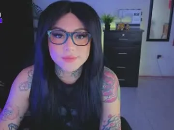 alonehazel – webcam model profile photo Image 15