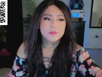 alonehazel – webcam model profile photo Image 4