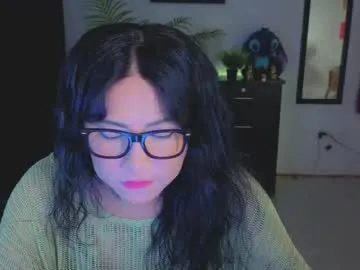 alonehazel – webcam model profile photo Image 9