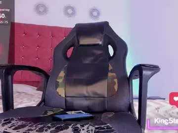 hunkwithglasses – webcam model profile photo Image 16