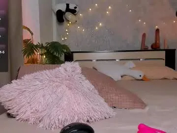 sigmasian – webcam model profile photo Image 13