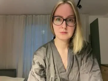 alexahandler – webcam model profile photo Image 11