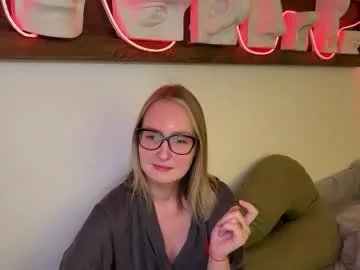 alexahandler – webcam model profile photo Image 16