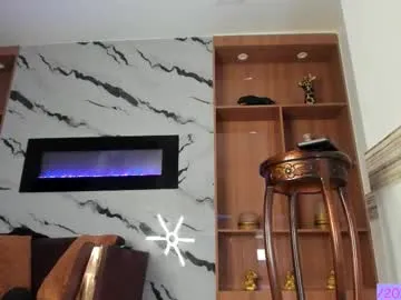 goth_minerva – webcam model profile photo Image 8