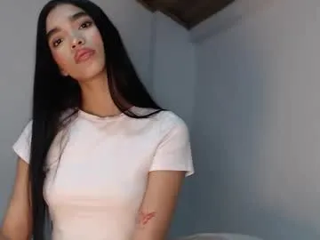 luckrose – webcam model profile photo Image 12