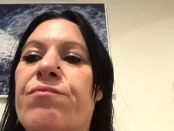 xunybany – webcam model profile photo Image 5