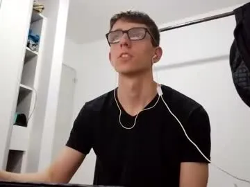 kpo10 – webcam model profile photo Image 13