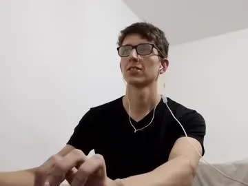 kpo10 – webcam model profile photo Image 3