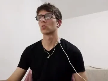 kpo10 – webcam model profile photo Image 4