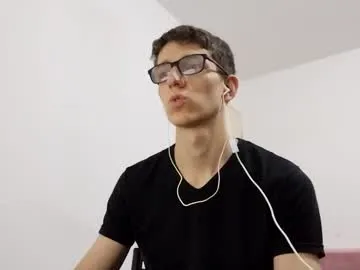 kpo10 – webcam model profile photo Image 6