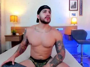 mon1_day – webcam model profile photo Image 12