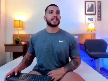 mon1_day – webcam model profile photo Image 19