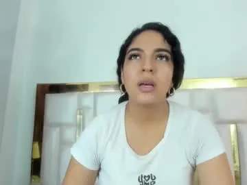 sweetyiris – webcam model profile photo Image 5