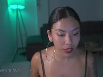 luckrose – webcam model profile photo Image 19