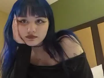 EvieEvans – webcam model profile photo Image 2