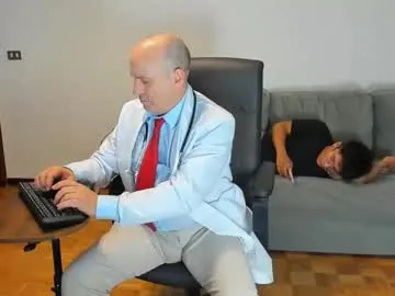 alana15 – webcam model profile photo Image 6