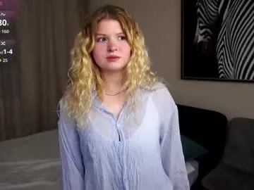 mia_18v – webcam model profile photo Image 2