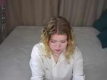 mia_18v – webcam model profile photo Image 5