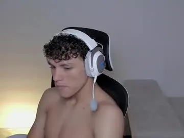 xunybany – webcam model profile photo Image 12