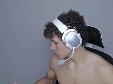 xunybany – webcam model profile photo Image 15