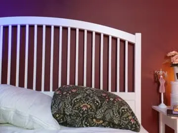 millemimi – webcam model profile photo Image 12