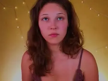 linakorvin – webcam model profile photo Image 6