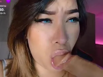 leahtemptation Image 12