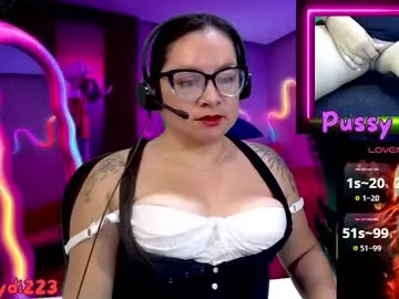 leidycrstnch21 – webcam model profile photo Image 11