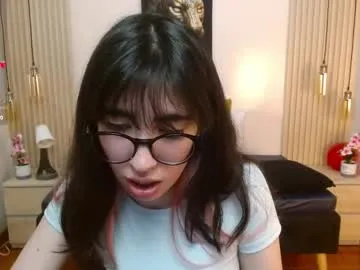 demieliss – webcam model profile photo Image 3