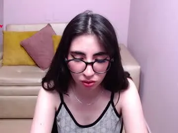 demieliss – webcam model profile photo Image 5