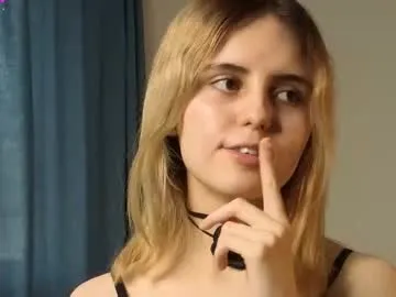 sweetylisahard – webcam model profile photo Image 5