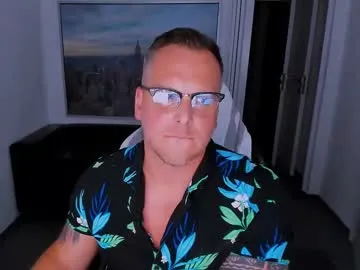 YoungSquad – webcam model profile photo Image 2