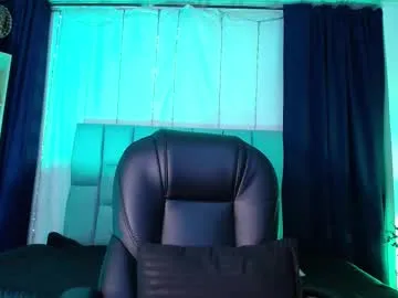 lessboobs_gh Image 3