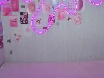 lucretiaburnaugh – webcam model profile photo Image 4