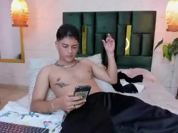 miluegin – webcam model profile photo Image 16