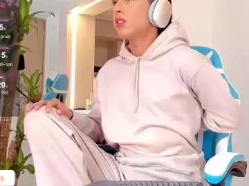 Donovan_Desmond – webcam model profile photo Image 3