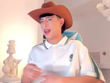 Donovan_Desmond – webcam model profile photo Image 8