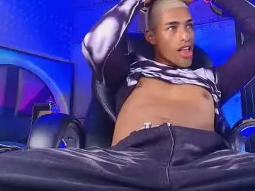 sigmasian – webcam model profile photo Image 17