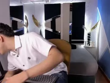 xunybany – webcam model profile photo Image 15