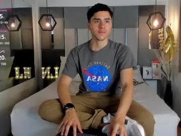 xunybany – webcam model profile photo Image 2