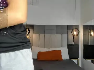 xunybany – webcam model profile photo Image 7