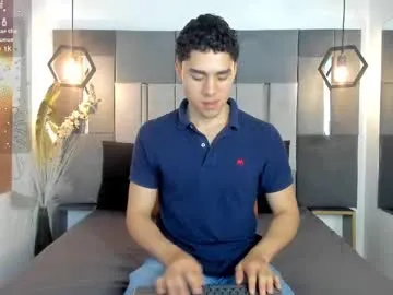 xunybany – webcam model profile photo Image 8