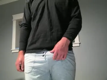 IORio2 – webcam model profile photo Image 6